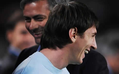 José Mourinho and Lionel Messi smiling