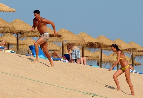 Cristiano Ronaldo walking in the beach with Irina Shayk