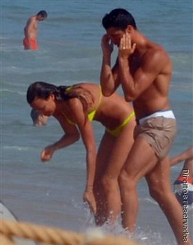 Cristiano Ronaldo and Irina Shayk stepping out from the sea