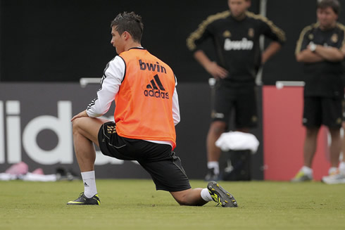 Cristiano Ronaldo stretching