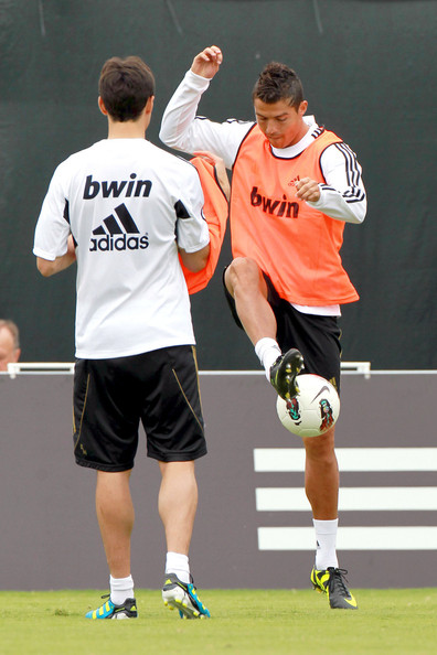 Cristiano Ronaldo training some showboat skills