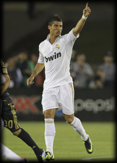 Cristiano Ronaldo voted for UEFA Best Player 2010-2011