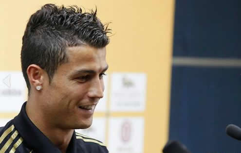 Cristiano Ronaldo laughing in a Chinese press-conference