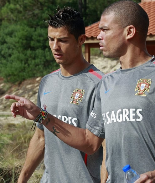 Cristiano Ronaldo talking to Pepe in the Portuguese National Team