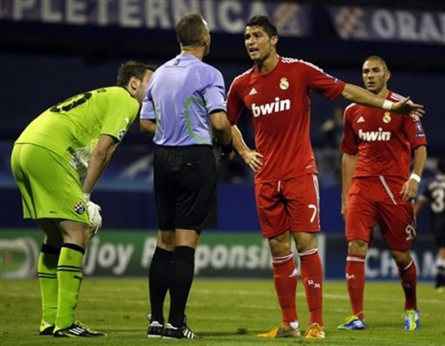 Cristiano Ronaldo angry with the referee after suffering many dangerous tackles in the UEFA Champions League, in Dinamo Zagreb vs Real Madrid 2011-12