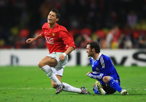 Cristiano Ronaldo suffering a tackle foul form Ricardo Carvalho, in Manchester United vs Chelsea