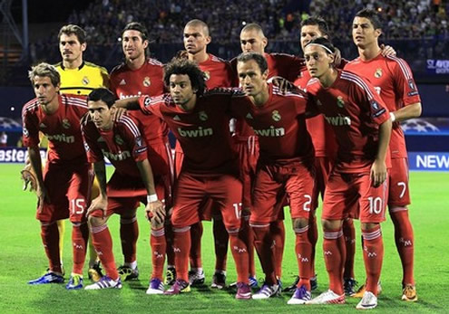 Real Madrid team line-up, with players wearing the red Real Madrid jersey 2011/2012, for the UEFA Champions League