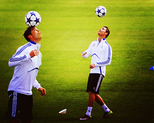 Cristiano Ronaldo doing tricks with his head in Real Madrid training 2011-2012
