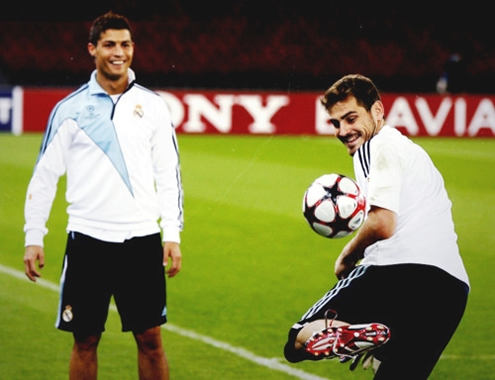 Cristiano Ronaldo having fun with Iker Casillas during a Real Madrid pratice session