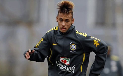 Neymar in a practice session for the Brazilian Team, with his weird hair