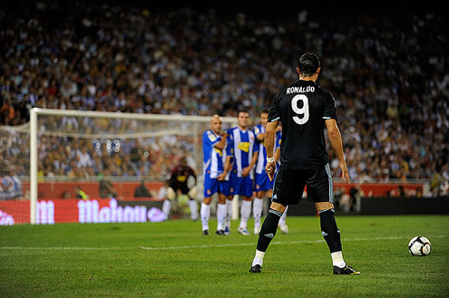Cristiano Ronaldo preparing to take a free-kick in Espanyol vs Real Madrid, in 2009-2010