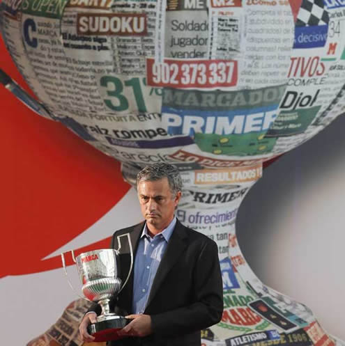 José Mourinho receiving the best coach in La Liga award, in Marca trophies ceremony