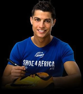 Cristiano Ronaldo showing his solidairity side with Nike, in 