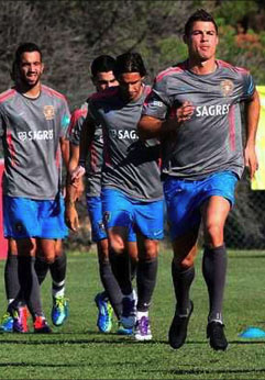 Cristiano Ronaldo doing a running drill in Portugal training session