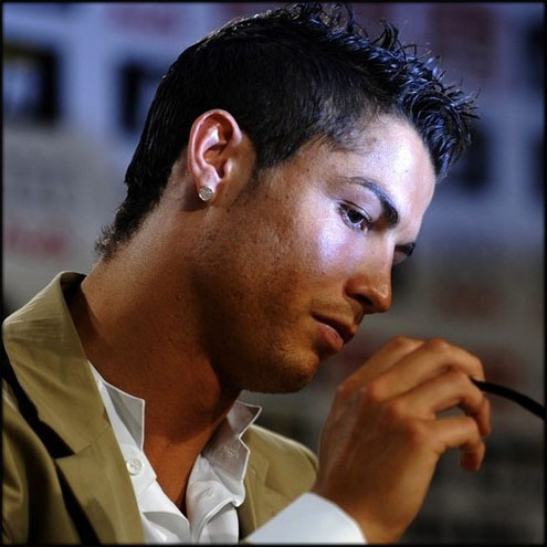 Cristiano Ronaldo is a ladies man and not a metro-sexual/gay