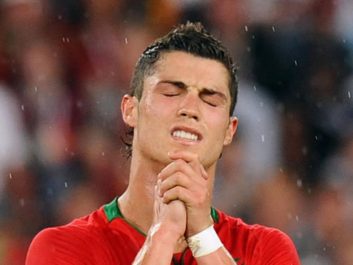 Cristiano Ronaldo praying in Bosnia-Herzegovina vs Portugal playoff match for the World Cup 2010