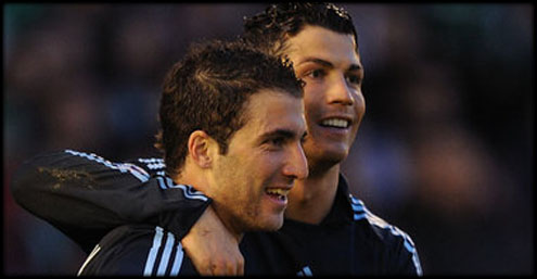 Cristiano Ronaldo and Gonzalo Higuaín friendship relationship, similing in Real Madrid 2011-2012