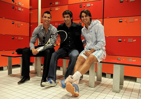 Cristiano Ronaldo, Raúl and Rafael Nadal in a Real Madrid locker room