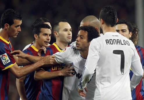 Andrés Iniesta and Cristiano Ronaldo fight, in Barcelona vs Real Madrid in 2011