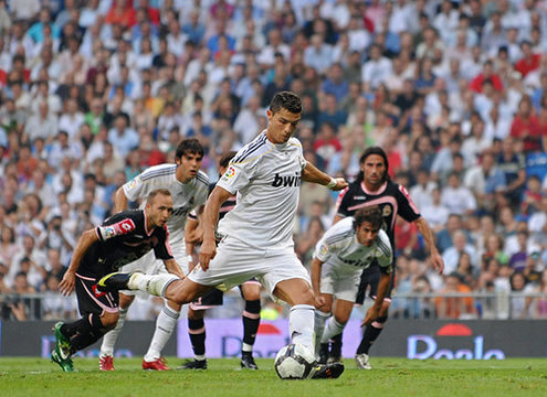 Cristiano Ronaldo taking a penalty kick for Real Madrid in La Liga 2011-2012